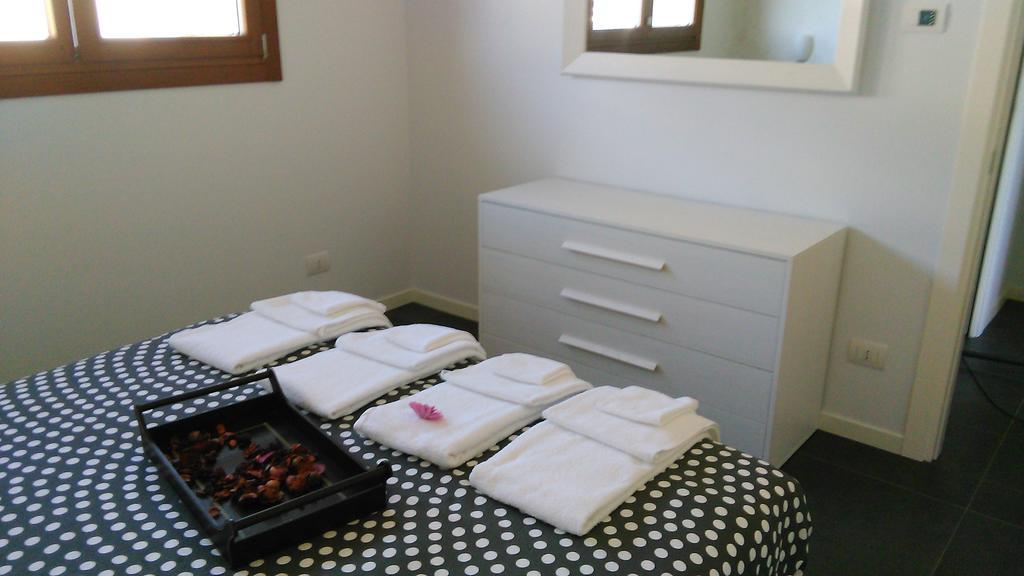 Apartamento Casa Battisti Pero Habitación foto